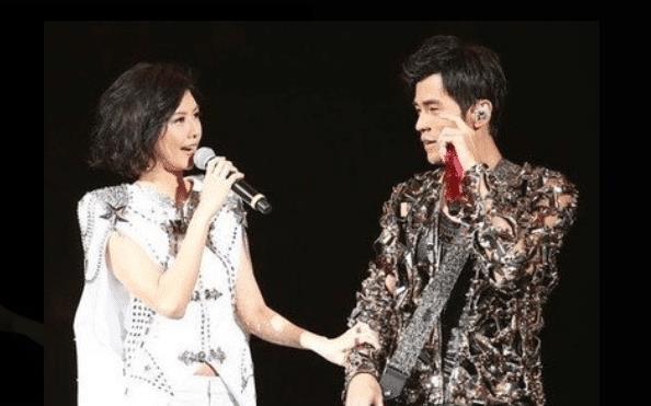 孙燕姿歌手生涯回顾_孙燕姿 stefanie 专辑 下载_孙燕姿冷门歌手讨论