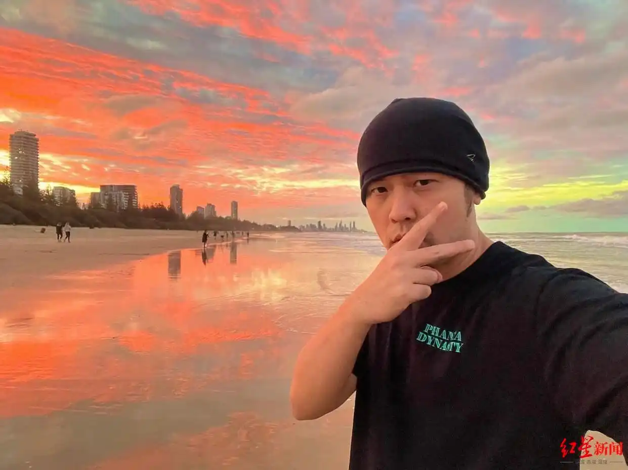 周杰伦新专辑最伟大的作品MV首播日期_周杰伦新专辑下载_周杰伦最伟大的作品豆瓣评分