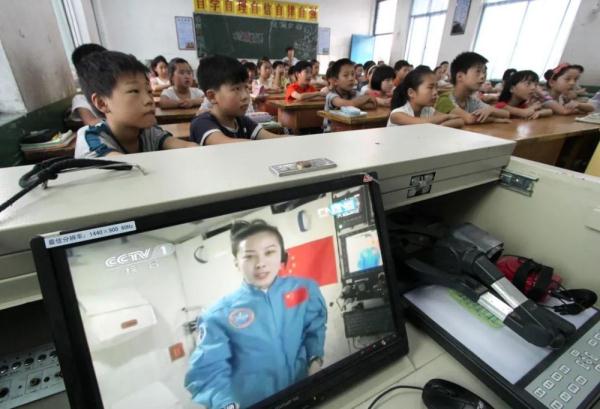 王亚平太空授课_太空授课_王亚平太空授课下载